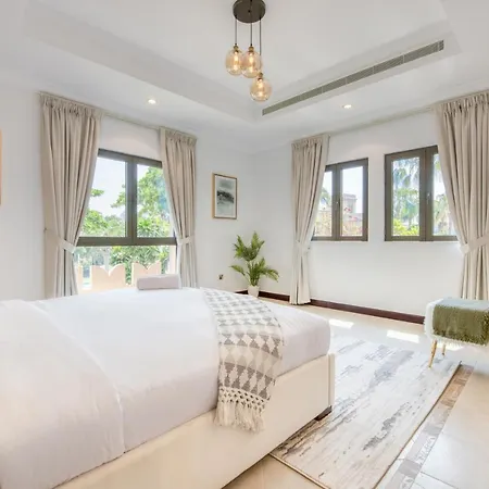 Splendid 5Br Villa At Canal Cove Palm Jumeirah By Deluxe Holiday Homes Dubai Exterior foto